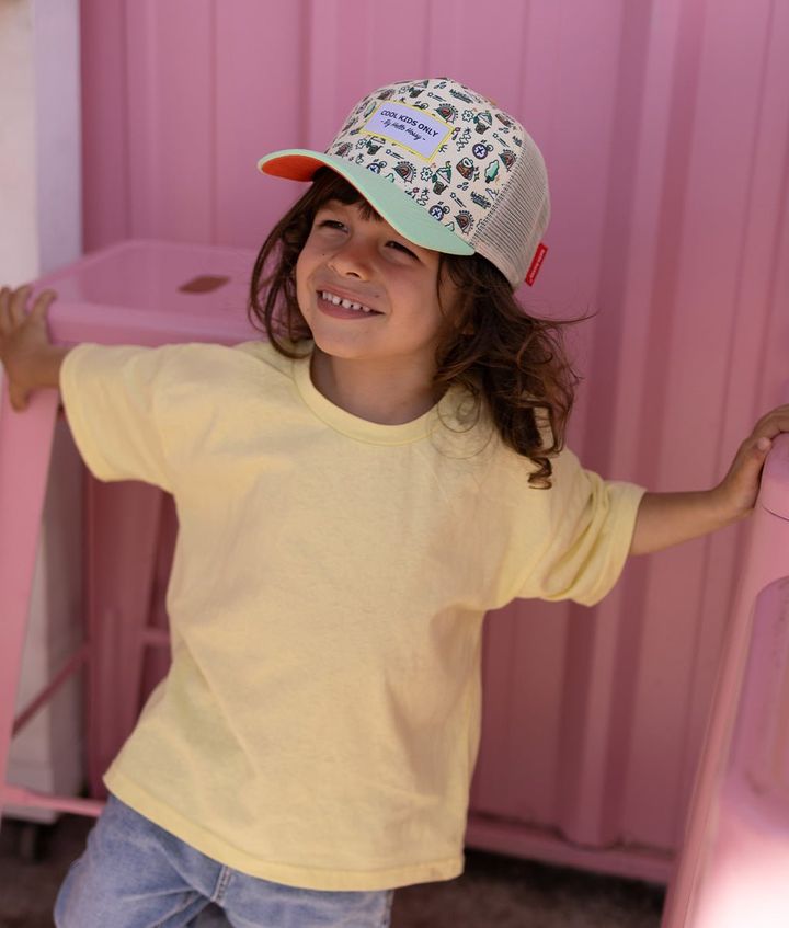 hello-hossy-adventure-48-52-sm-kepi-photo-2