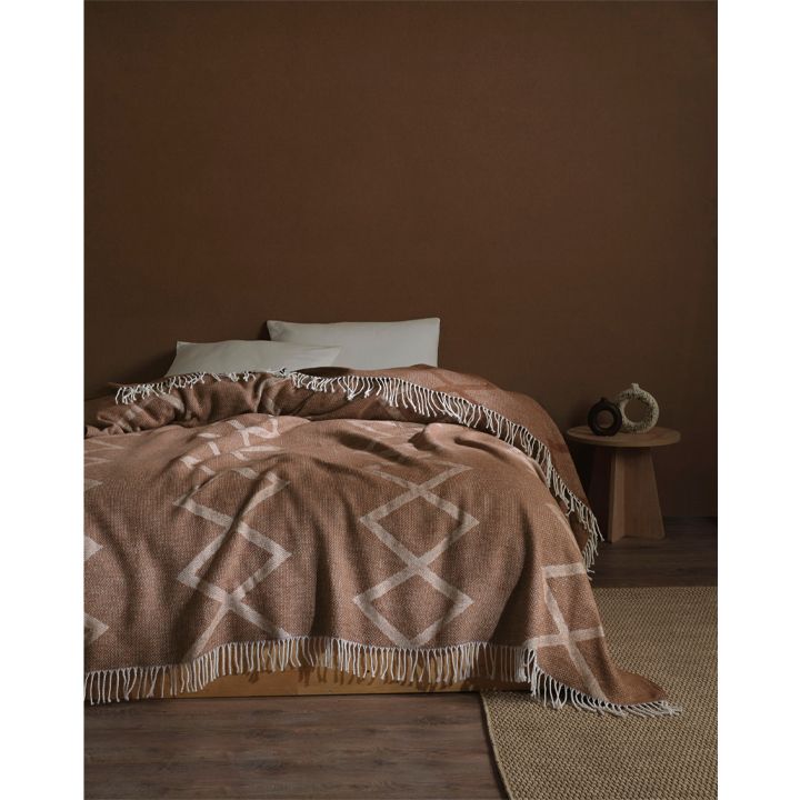 manamo-diamond-160x230sm-satsolis-gadasafarebeli-photo-2