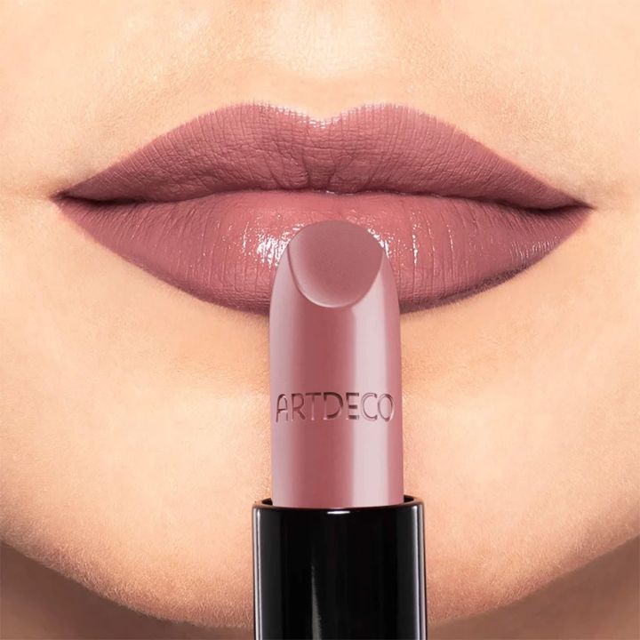 artdeco-perfect-color-lipstick-tuchsatskhi-photo-4
