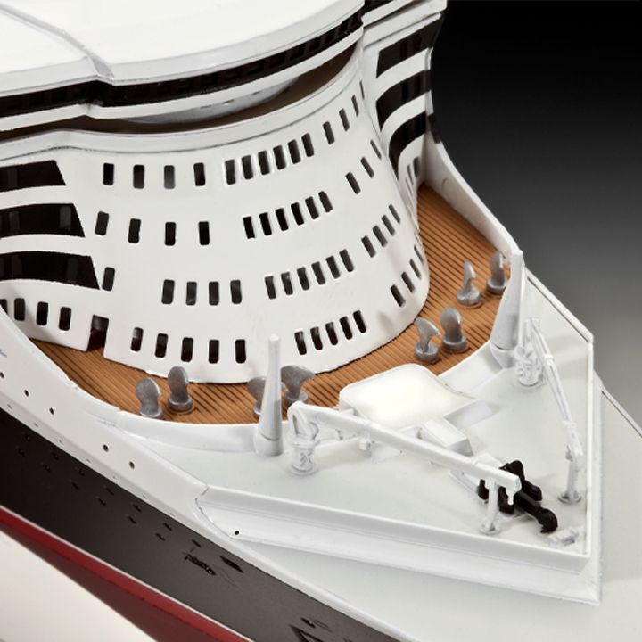 revell-ocean-liner-queen-mary-2-asatsqobi-gemi-photo-3