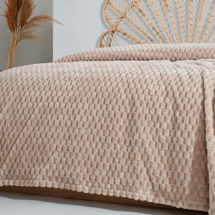 manamo-satsolis-gadasafarebeli-150x220sm-photo-2