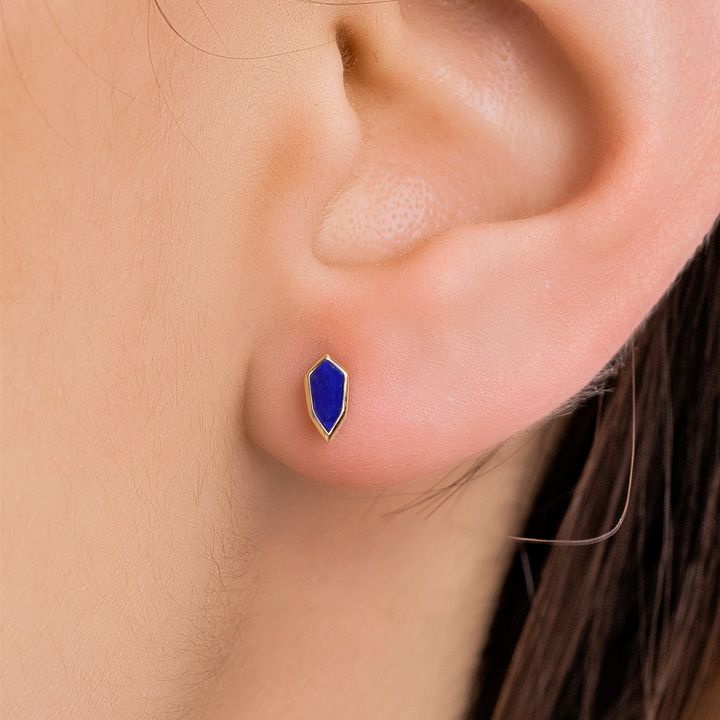 ania-haie-e042-01g-l-lapis-emblem-stud-saqure-photo-2