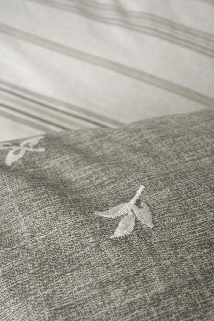 cottonbox-klein-embroidered-ranforce-double-duvet-cover-set-moke-coffee-orsatsoliani-tetreulis-nakrebi-photo-4