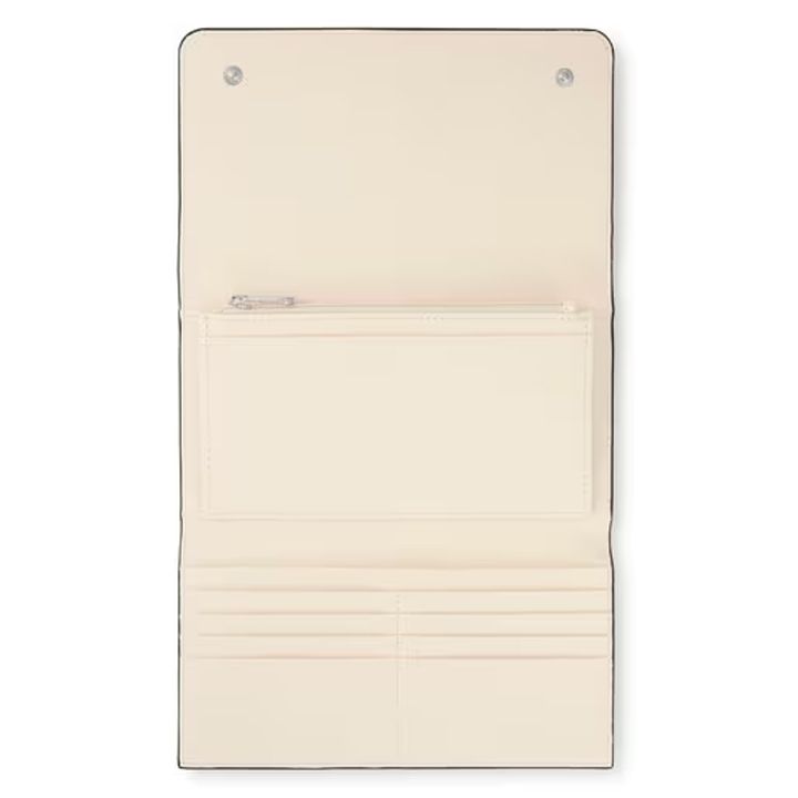 tous-wallet-395901974-qalis-safule-photo-2