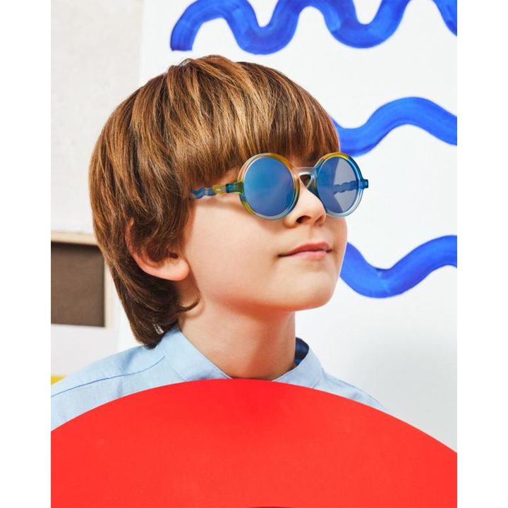 olivio-co-classic-olivio-bavshvis-mzis-satvale-photo-3