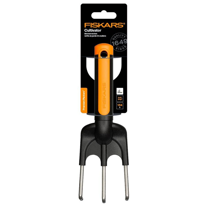 fiskars-premium-planters-cultivator-nichabi