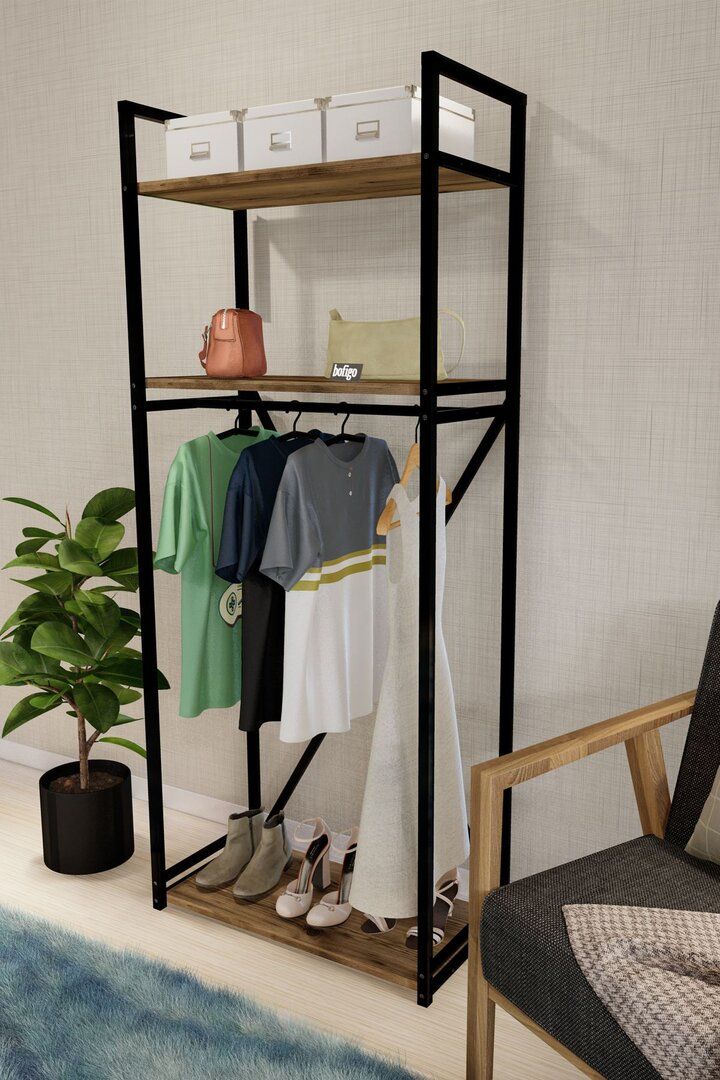 comfo-ghia-garderobifekhsatsmelis-taro-muqi-khis-faqturit-photo-2