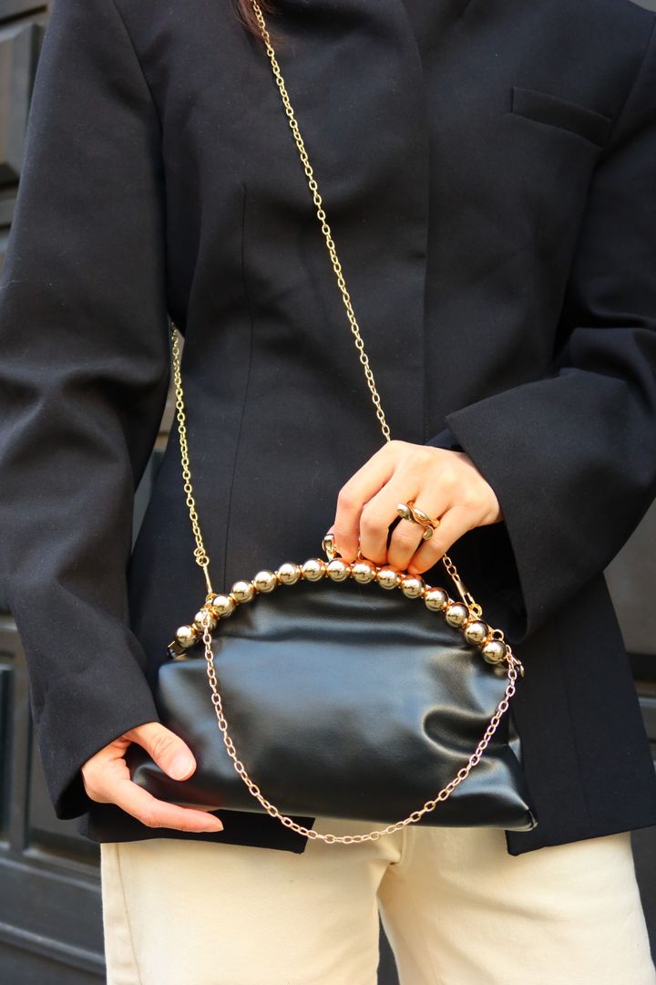 venti-qalis-shavi-qlachi-photo-2