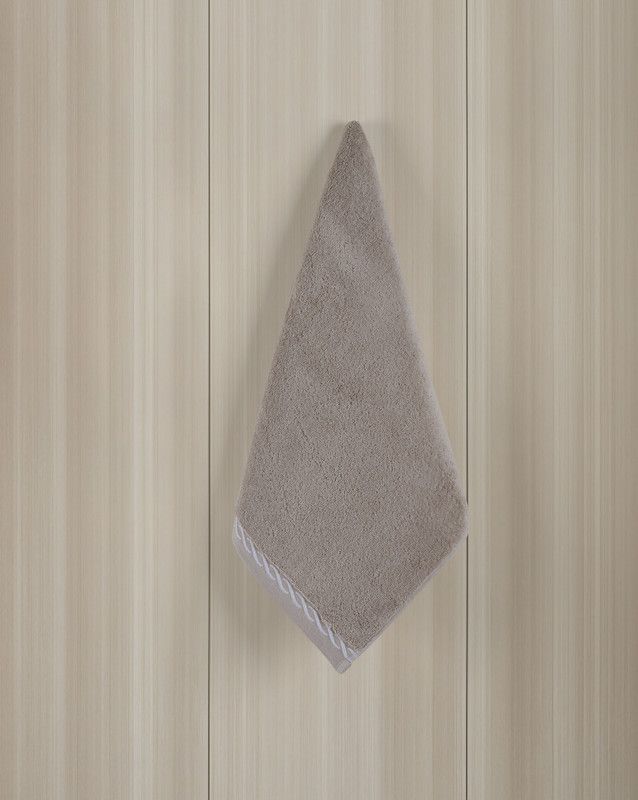 manamo-bland-luxury-sakhis-pirsakhotsi-bambis-bezhi-50x85-sm