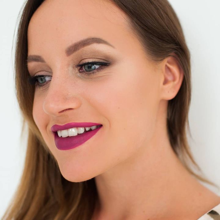 aden-liquid-lipstick-11-burgundy-tuchsatskhi-photo-4