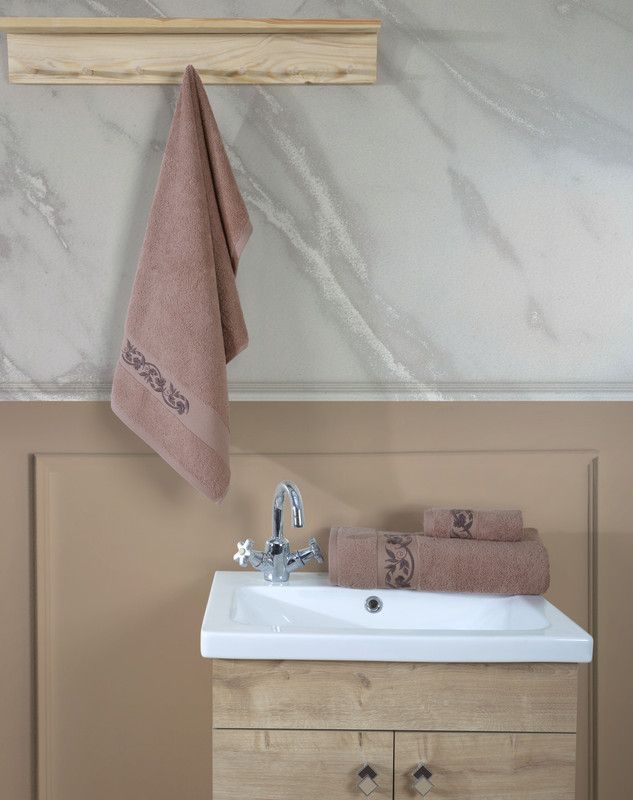 pirsakhotsi---elain-embroidered-face-towel-blush-50x85