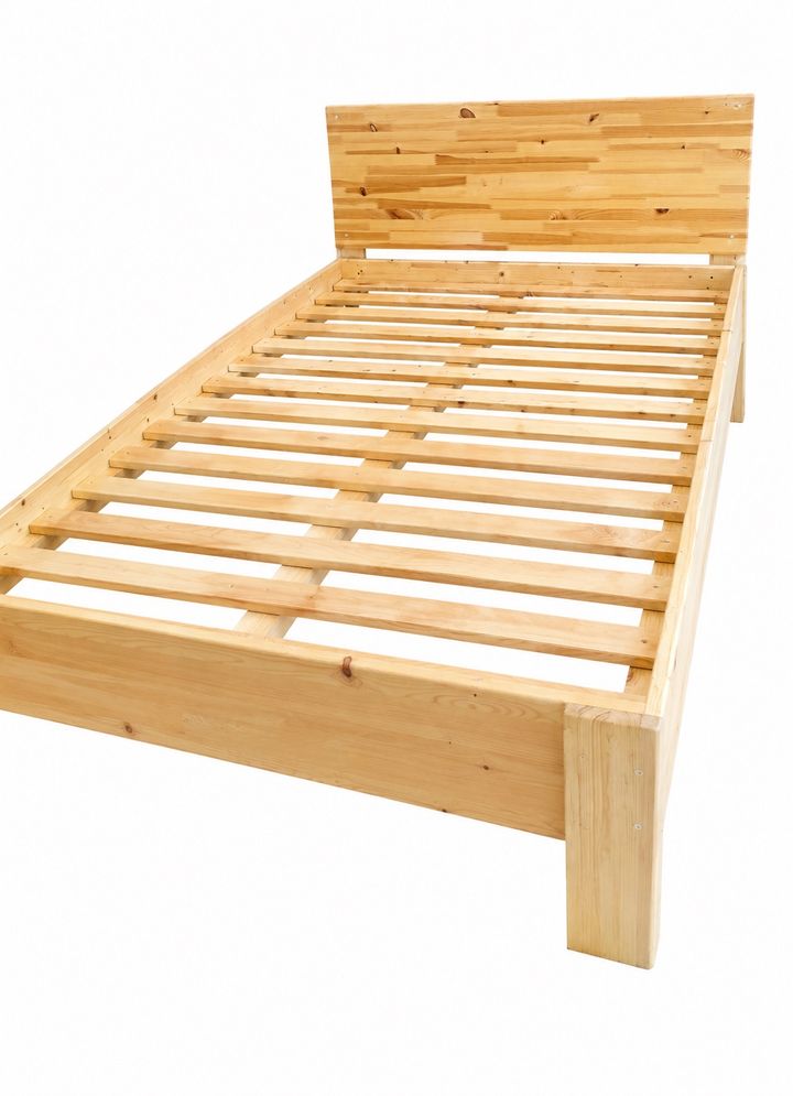 khelnaketi-fichvis-khis-satsoli-minimal-pine-bed-photo-3