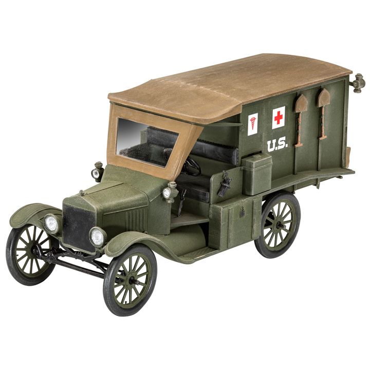 revell-1917-ambulance-135-konstruqtori-photo-2