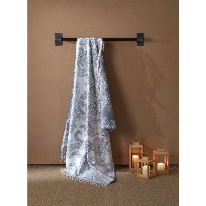 manamo-paisley-160x230sm-satsolis-gadasafarebeli