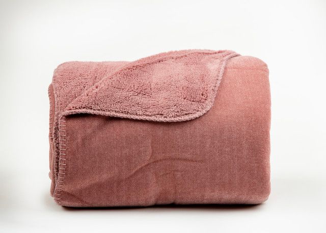 naqsovi-gadasafarebeli---vena-welsoft-sherpa-double-sided-knitted-blanket-150x220-cm-dusty-rose