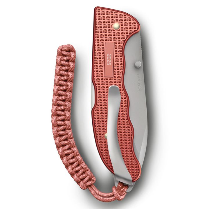 victorinox-dana-photo-2