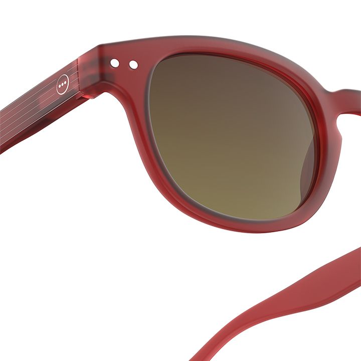 izipizi-c-sun-crimson-mzis-satvale-photo-3