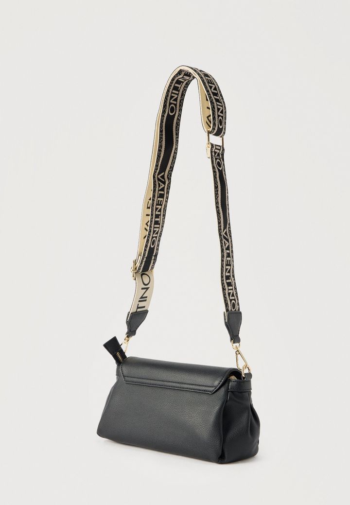 valentino-dea-re-mini-gadasakidi-chanta-photo-2