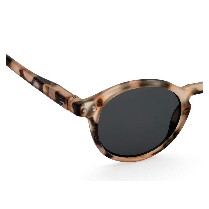 izipizi-h-sun-light-tortoise-mzis-satvale-photo-2