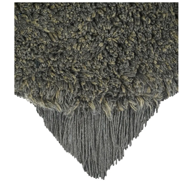 lorena-canals-bee-khelnaketi-sabavshvo-khalicha-photo-2