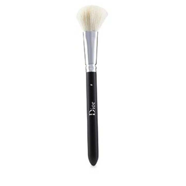 dior-blush-brush-16-blashis-funji