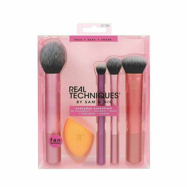 real-techniques-everyday-essentials-set-funjebis-nakrebi-photo-2