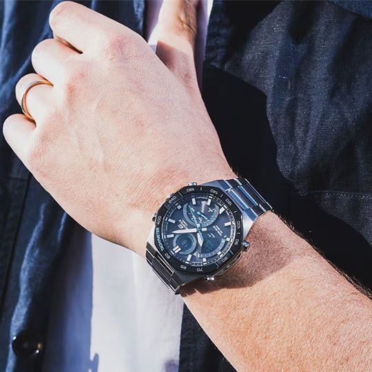casio-edifice-ecb-950db-1adf-katsis-saati-photo-2