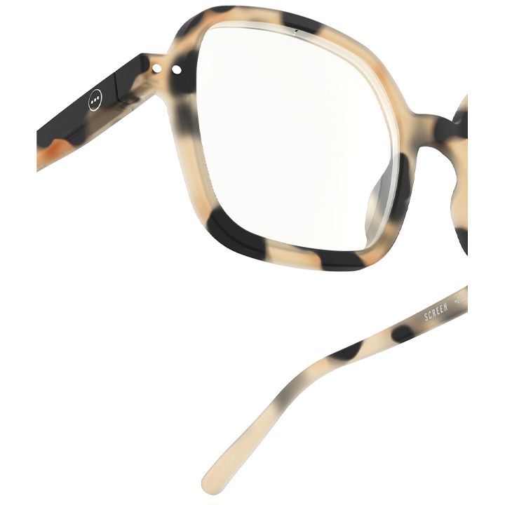 izipizi-screen-office-light-tortoise-qalis-satvale-photo-3