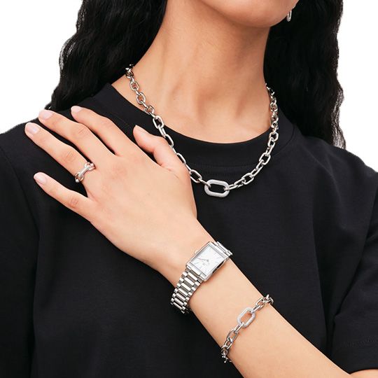 daniel-wellington-dw00100701-majis-saati-photo-2