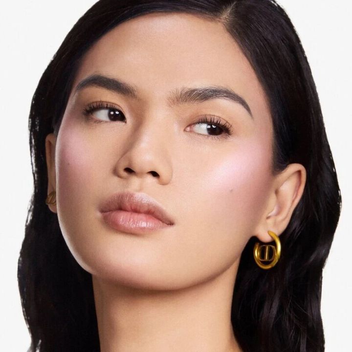 dior-rouge-blush-colour-glow-287-dioramour-sakhis-palitra-photo-4