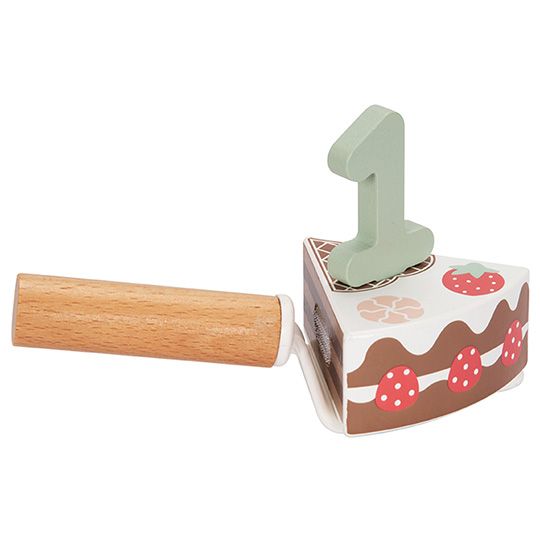 dabadebis-dghis-tortis-nakrebi-montessori-stsenuri-satamasho-photo-2