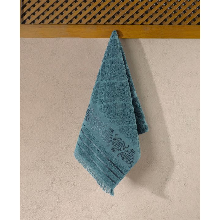 manamo-paisley-zhakaris-sakhis-pirsakhotsi