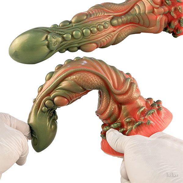 belinda-g-dildo-photo-3