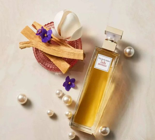 elizabeth-arden-sasachuqre-nakrebi-photo-2