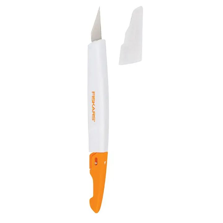 fiskars-premium-precision-art-knife-n11-blade-dana-fiqsirebuli-pirit