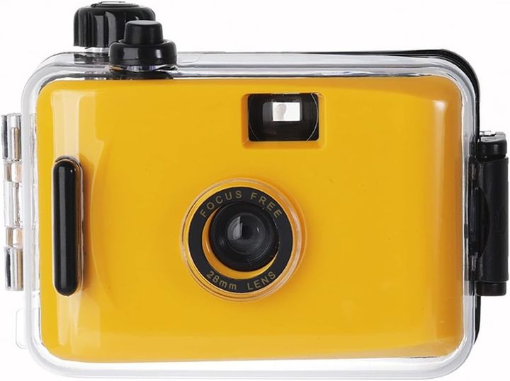 waterproof-cam-yellow-mravaljeradi-firis-kamera