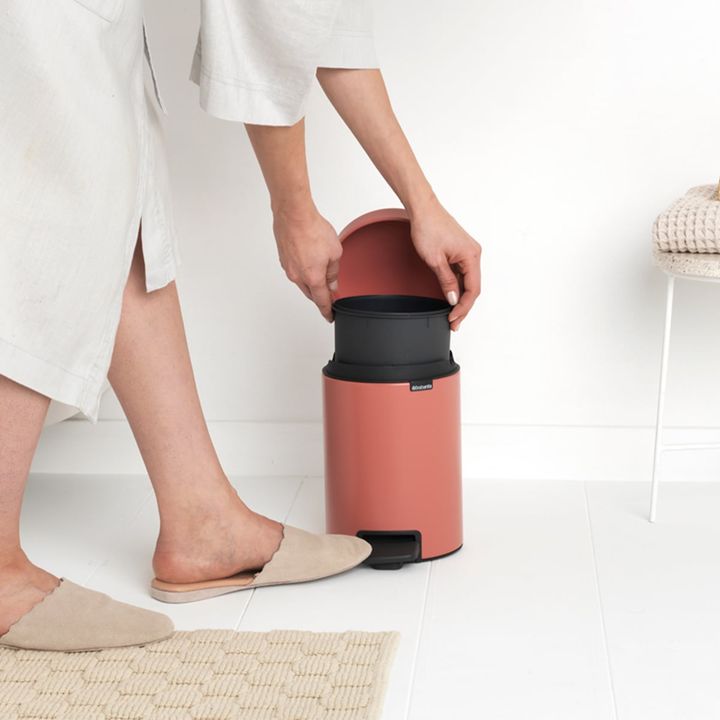 brabantia-newicon-nagvis-urna-plastmasis-kalatit-5l-photo-4