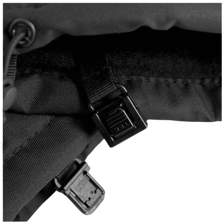 weedo-univers-black-mittens-bavshvis-satkhilamuro-kheltatmani-photo-3