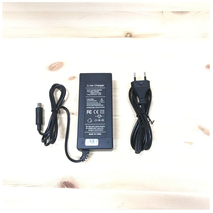 eleqtro-skuteris-damteni-42v-2a-photo-3