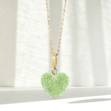 Product image of ტიტანის მოოქროვილი ყელსაბამი მწვანე გულის კულნით