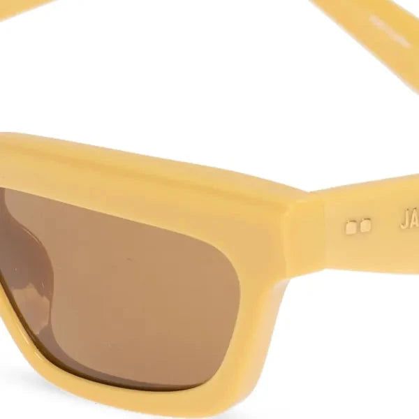 jacquemus-rectangular-mzis-satvale-photo-4