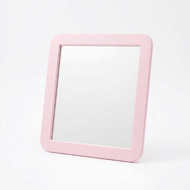 funky-mirrors-kutkheebis-momrgvalebit-sarke