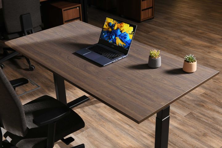 2e-computer-table-ce150wdark-motorized-gaming-magida-photo-4