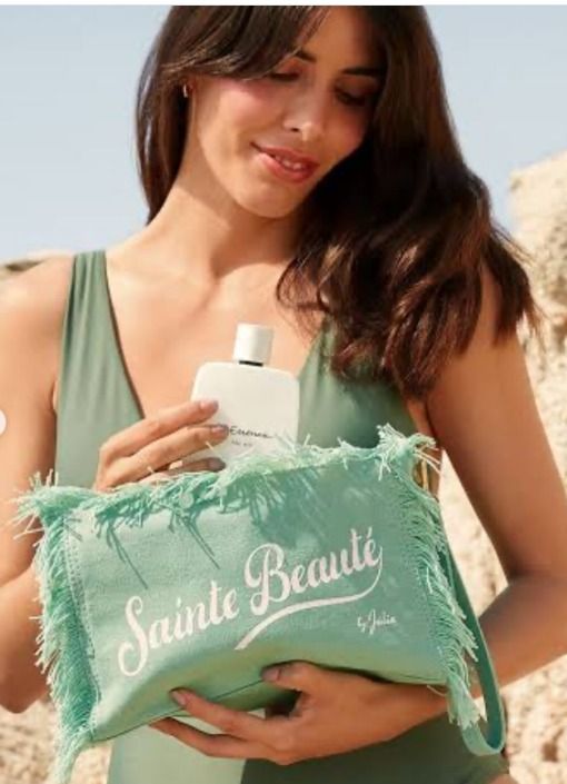 perfumeria-julia-kosmetikis-chanta-photo-3