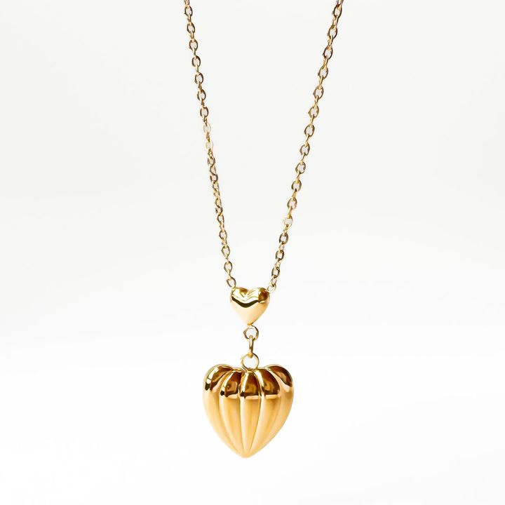 titanis-mooqrovili-qelsabami