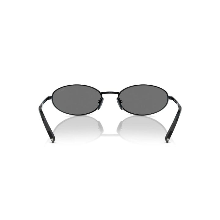 prada-oval-mzis-satvale-photo-4
