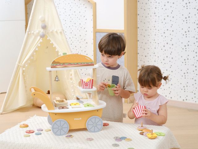 polar-b-satamasho---hamburgeris-stendi-photo-3