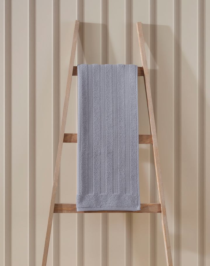 manamo-sakhis-pirsakhotsi