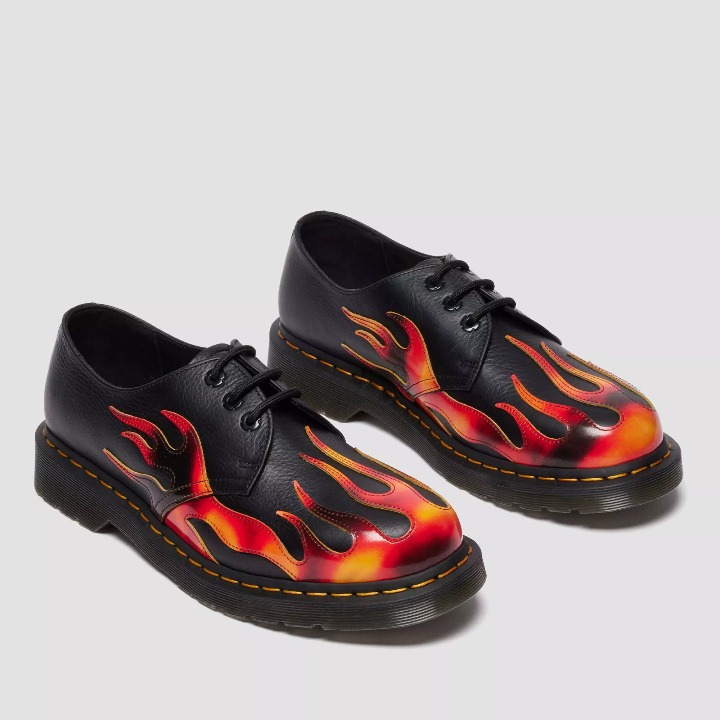 drmartens-klasikuri-fekhsatsmeli-photo-3