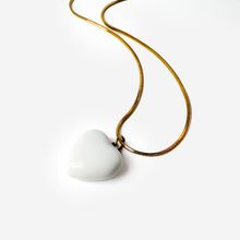 Product image of ტიტანის მოოქროვილი ყელსაბამი  თეთრი გულით